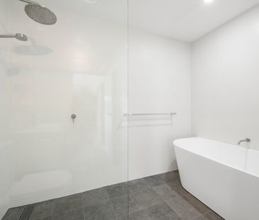 Modern Family Home with Studio - Photo 5