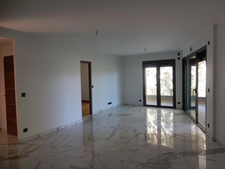 Location Appartement 3 pièces 70m² AIX LES BAINS 73100 - Photo 2