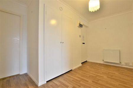 A 2 Bedroom Apartment Instruction to Let in Bexhill-on-Sea - Photo 2