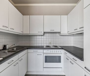 Appartement te huur in Kortrijk voor € 730 met 1 slaapkamer - Photo 1