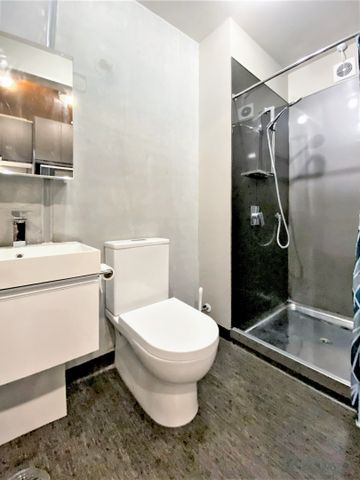 Welcome to Sharella Living - Photo 4