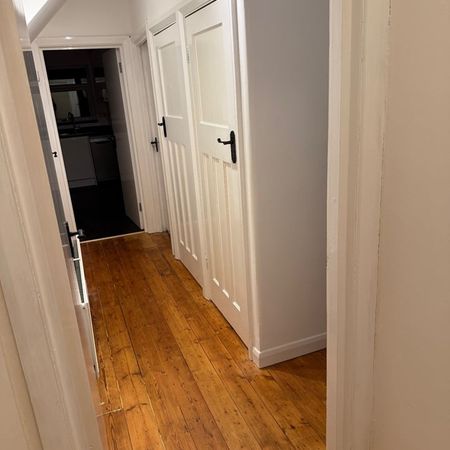 Room in a Shared Flat, Sanderstead Road, CR2 - Photo 4