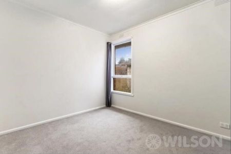 Two bedroom villa with garage - Photo 3