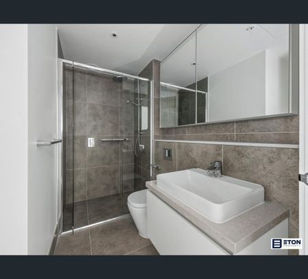 110/19 Russell Street, Essendon, Vic 3040 - Photo 5