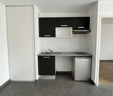 Location Appartement 2 pièces 39m² ST ANDRE DE CUBZAC 33240 - Photo 4