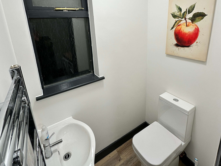 Church Street Room 3 - Photo 4