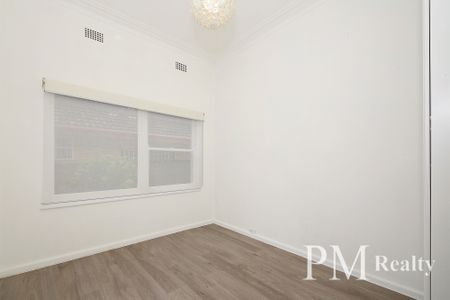 59 Johnson St, Mascot NSW 2020 - House For Rent | Domain - Photo 5