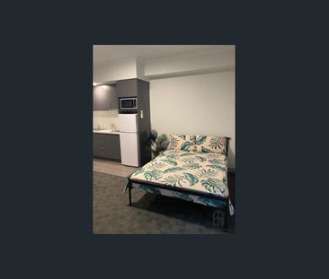 Modern and unique furnished studio apartment - Photo 1