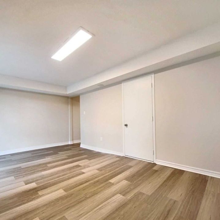 For Lease - 2 Maple Branch Path, Toronto, Ontario - Photo 1