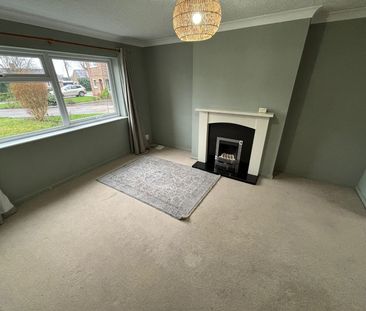 4 bedroom semi-detached house to rent - Photo 2