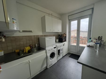 Location Appartement 2 pièces 31m² AUBIERE 63170 - Photo 4