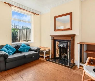 Room in a Shared House, Cycle Road, NG7 - Photo 1