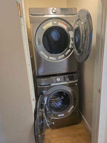 #2 11839 45 Street Northwest - Photo 4