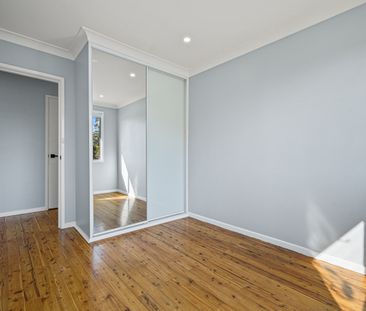 32 Fearn Street, Toongabbie NSW 2146 - House For Rent | Domain - Photo 4