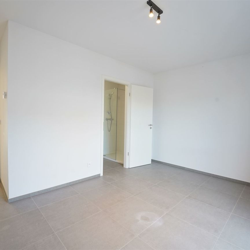 - 2 bedrooms - Photo 1