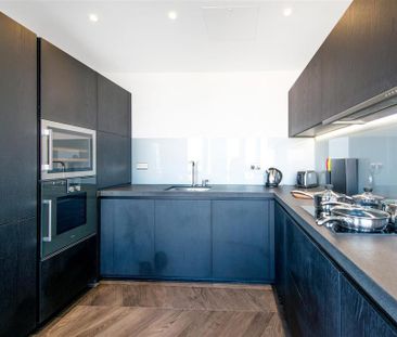 1 bedroom penthouse to rent - Photo 4