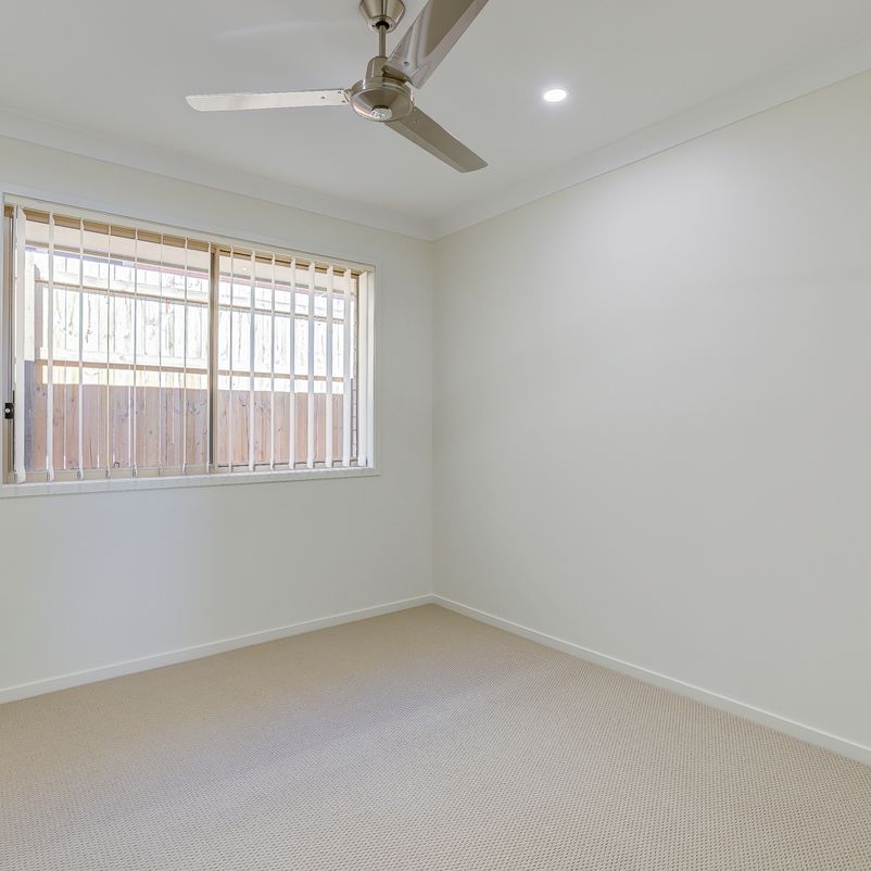 Family Home in Highlands Estate! - Photo 1