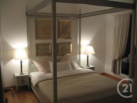 Location Appartement 4 pièces 125m² NICE 06300 - Photo 2