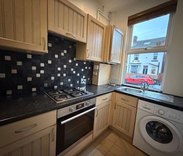 2 Bed Terraced House, Brooklyn Street, LS12 - Photo 6