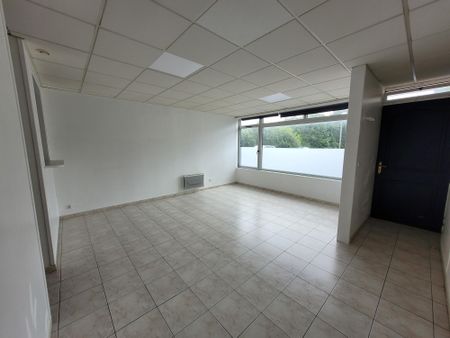 Location Appartement 2 pièces 51m² ST LO 50000 - Photo 4