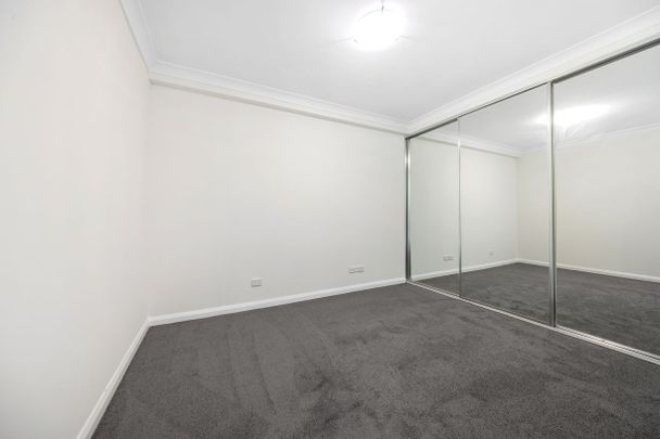 Spacious One Bedroom Retreat - Photo 1