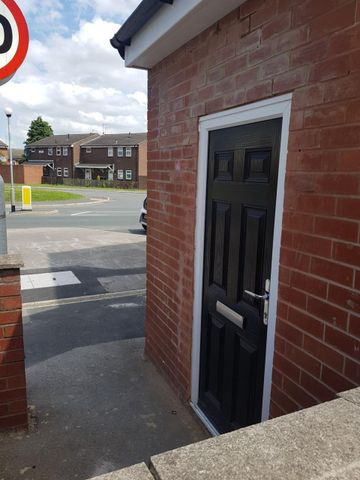 1 Bed Flat, Barras Street, LS12 - Photo 3