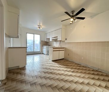 11962 Avenue Monty, #7 - Photo 4