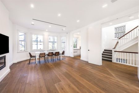 4 bedroom flat to rent - Photo 2