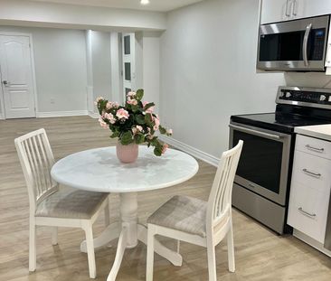 For Lease - 39 Nelson Circle Unit# Basement, Newmarket, Ontario - Photo 2