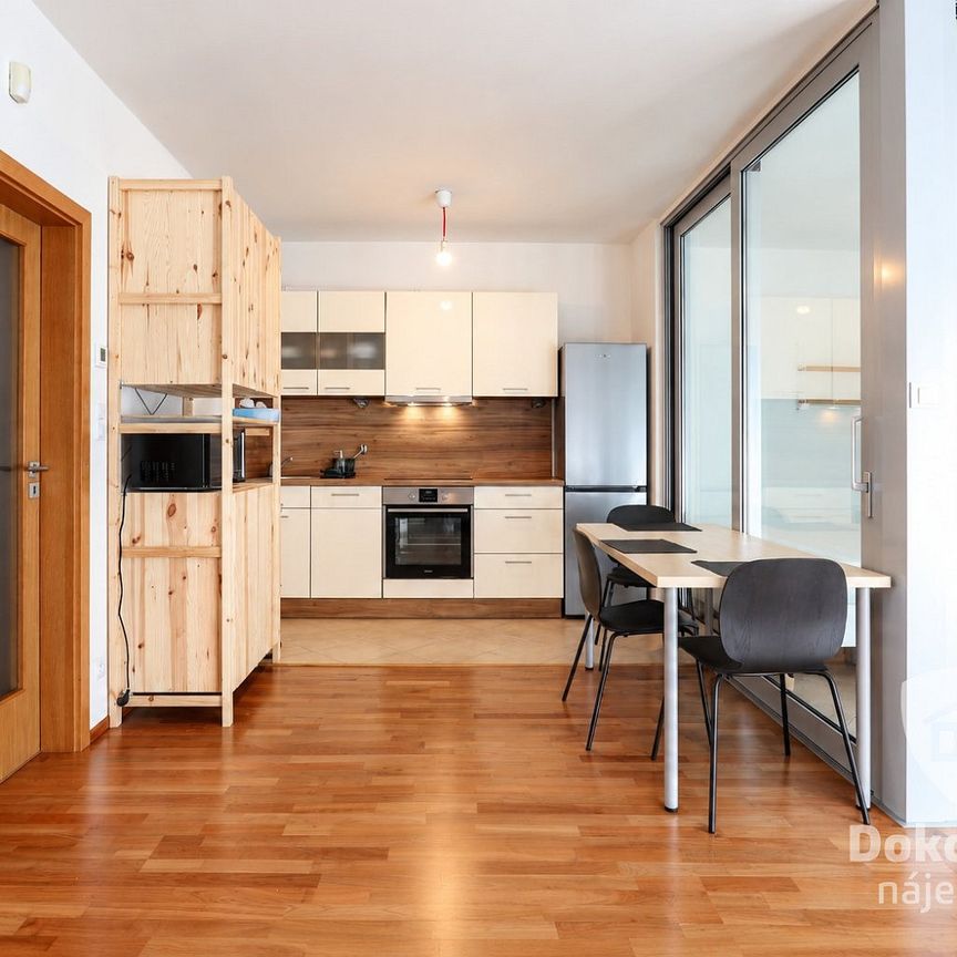Pronájem bytu 1+1 31 m² - Photo 1