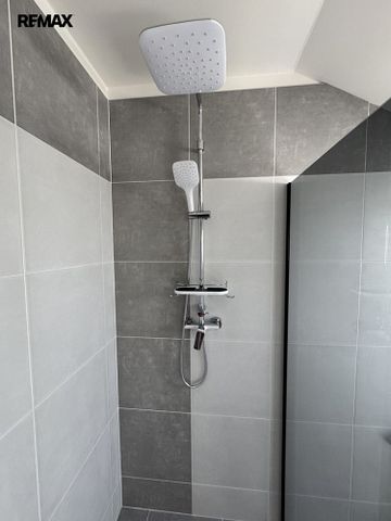 Pronájem pokoje 157 m² - Fotografie 4