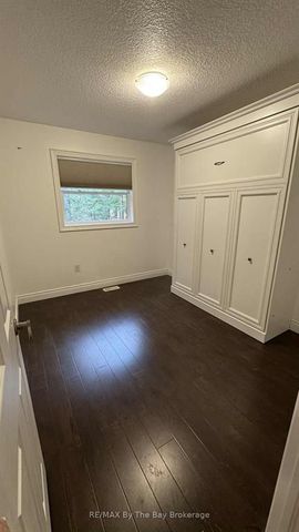 For Lease - 41 Melrose Avenue, Wasaga Beach, Ontario - Photo 5