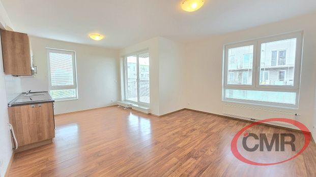 Pronájem bytu 1+kk 36 m² - Photo 1