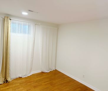 For Lease - 26 Greyhound Drive, Toronto, Ontario - Photo 2