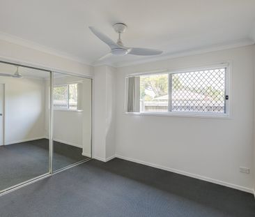 Spacious Dual-Living Home in Central Ormiston - Photo 4