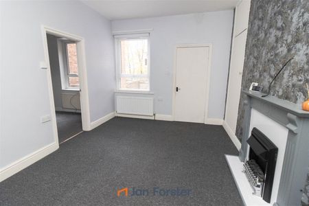 2 Bedroom Flat - Ground Floor - Photo 3