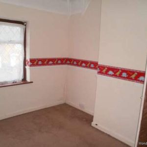 3 bedroom property to rent in Dagenham - Photo 2