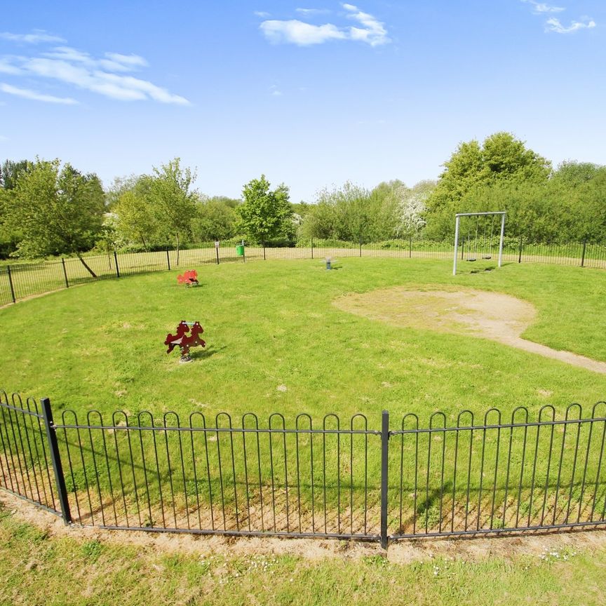 4 bed town house to rent in Wraysbury Drive, West Drayton, UB7 - Photo 1