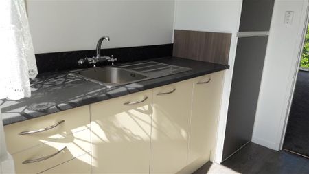 Property Management5/7 Cebalo Place, Mount Wellington - Unit for Rent - Photo 4