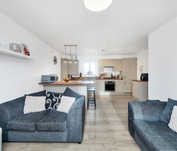 2 bedroom flat to rent - Photo 4