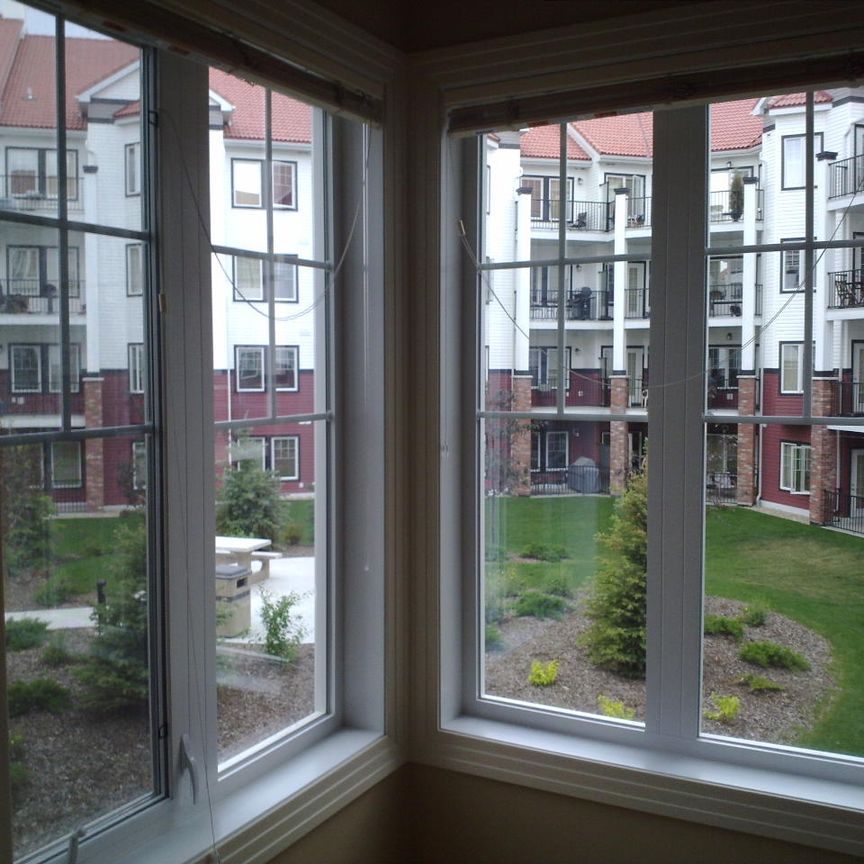 ALMOST LIKE NEW 2 BDRMS CONDO WITH GREAT VIEW. - Photo 1