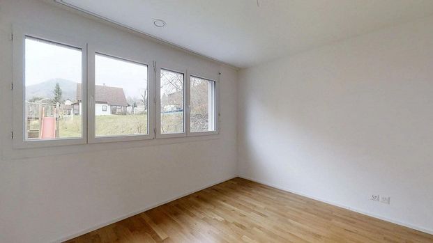 Geräumige 4.5-Zimmer-Attikawohnung auf dem Land - Photo 1