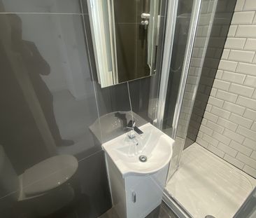 Room in a Shared Flat, Staplehurst Road, SE13 - Photo 5