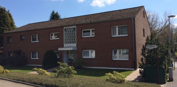 Schöne 2-Zimmer-Wohnung mit Balkon, nahe Krankenhaus! - Photo 2