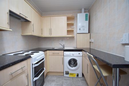 3 bedroom apartment - Photo 5