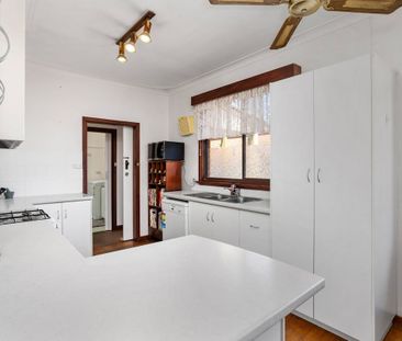 CHARACTER SOUTH BUNBURY HOME - Photo 3