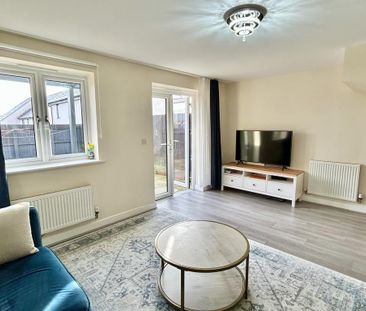 3 bedroom semi-detached house to rent - Photo 1