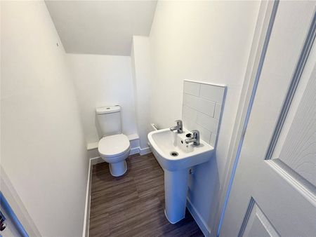 3 bedroom house to rent Kimbolton Way, Boulton Moor, Derby, DE24 - Photo 5