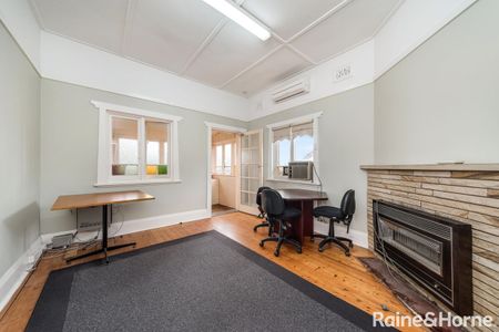 2-Bedroom House in Goulburn - $500 per week - Photo 3