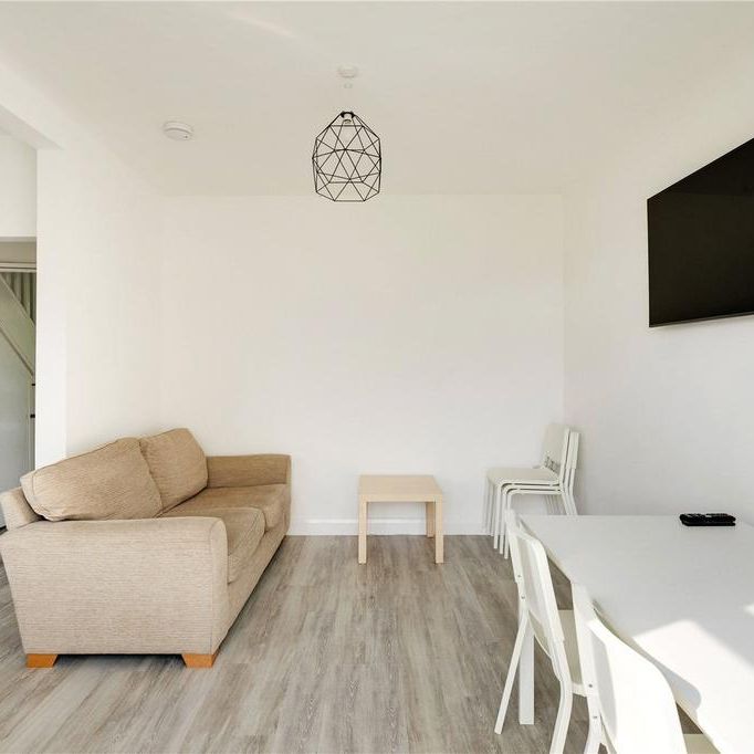 1 bedroom in a house share to rent - Photo 1